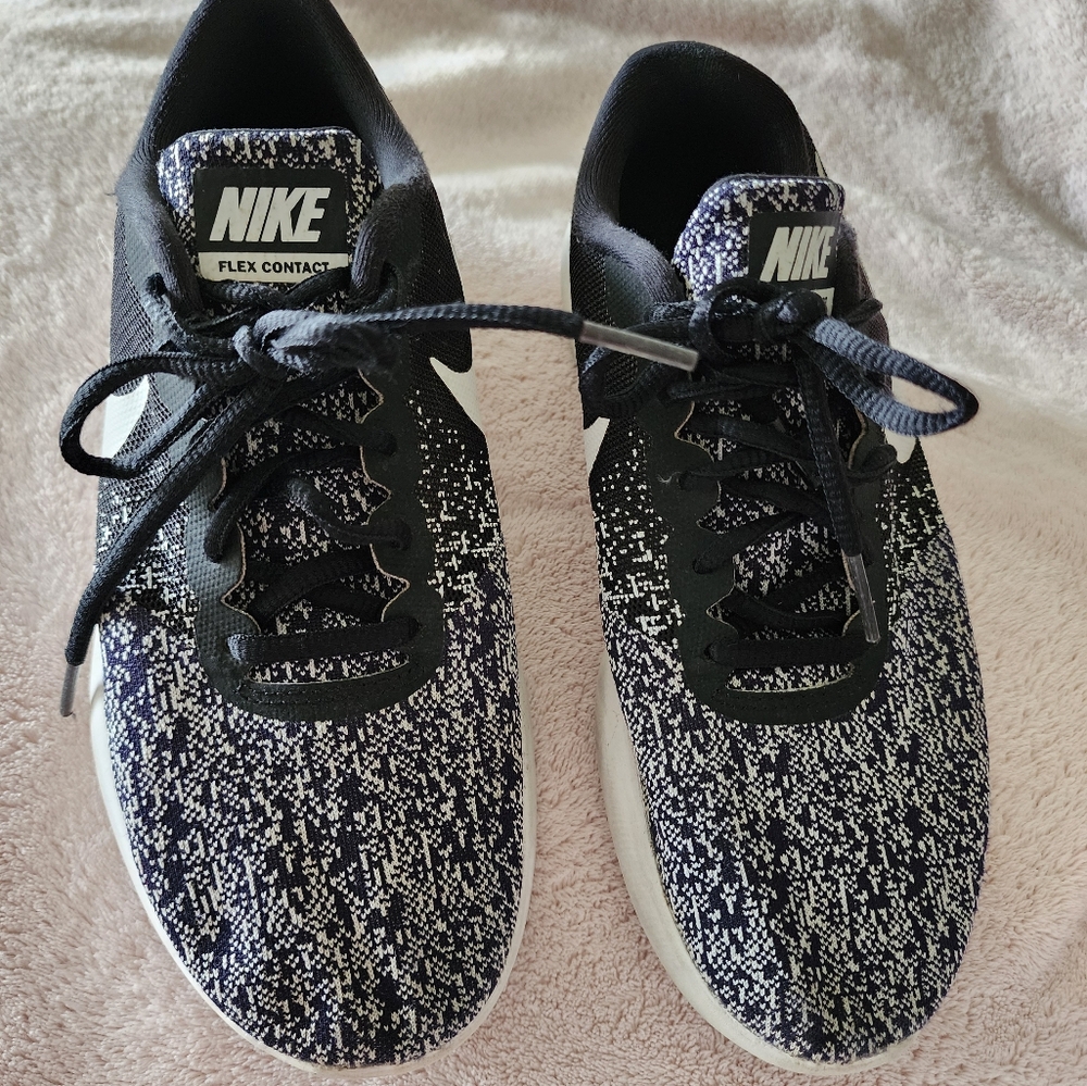 Womens Nike Flex contact Shoes